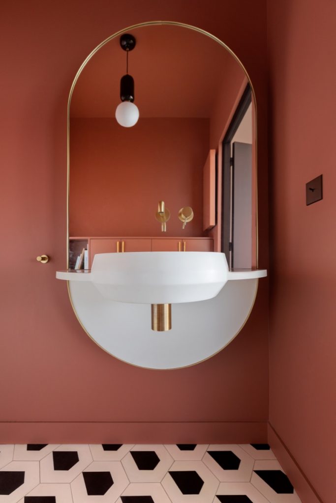 Salle de bain géométrique et colorée - Projet Saussaye - Agence Caroline Andréoni